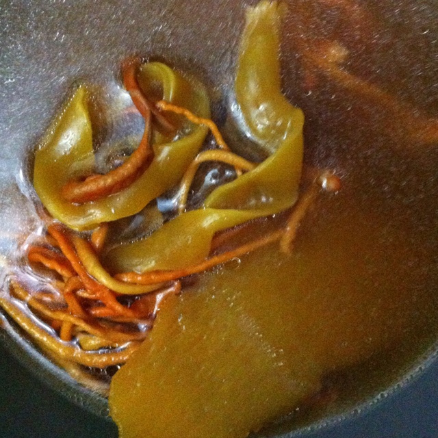 花胶虫草花大骨汤