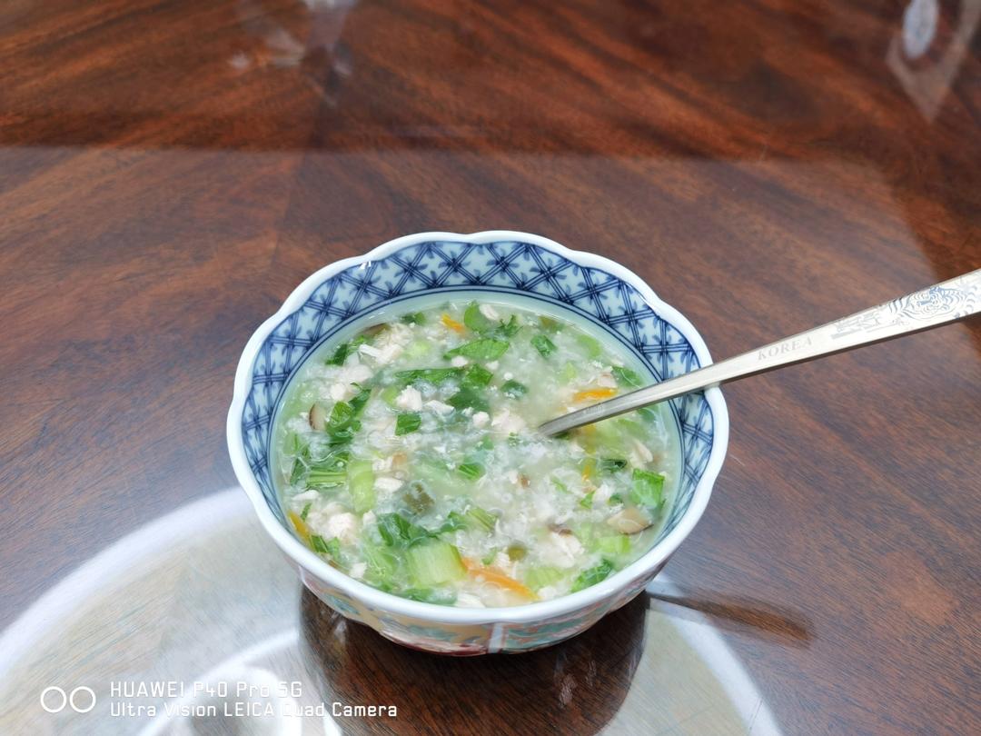 堪比肯德基的香菇鸡肉粥（暖暖的有幸福的味道）