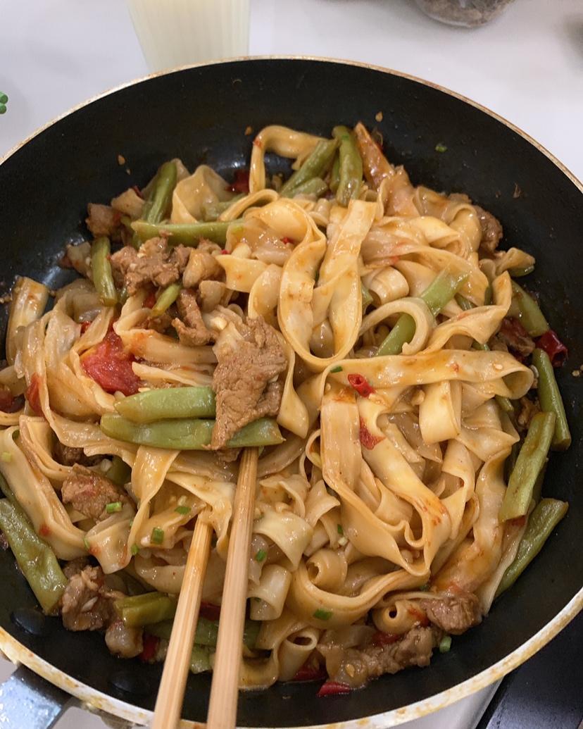 堂妈小厨——豆角番茄焖面