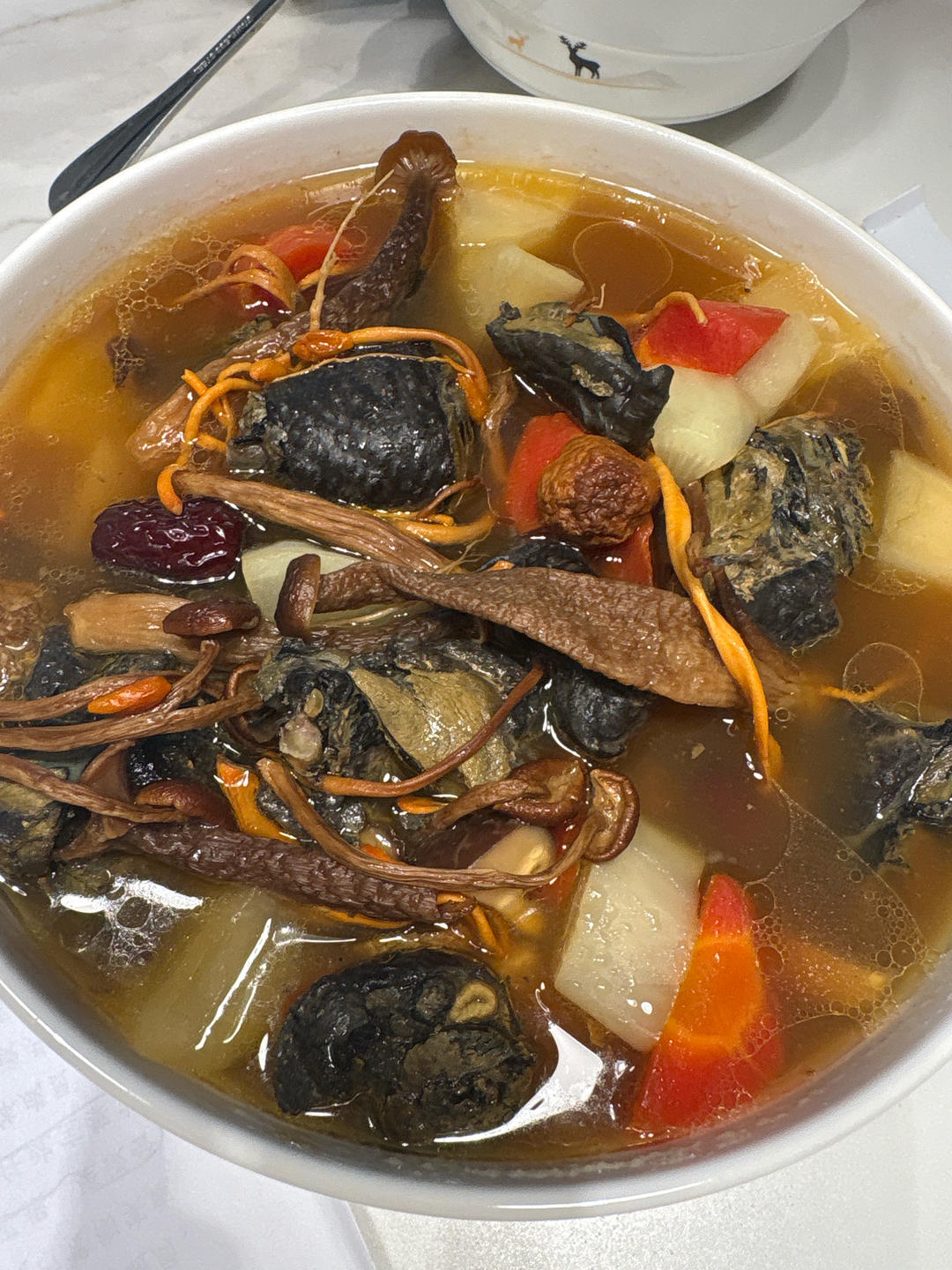 补血补气乌鸡汤