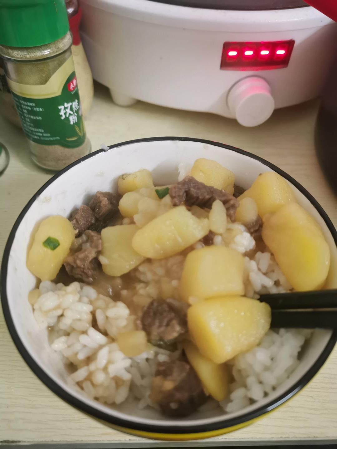 土豆炖牛肉-家常好吃快手！