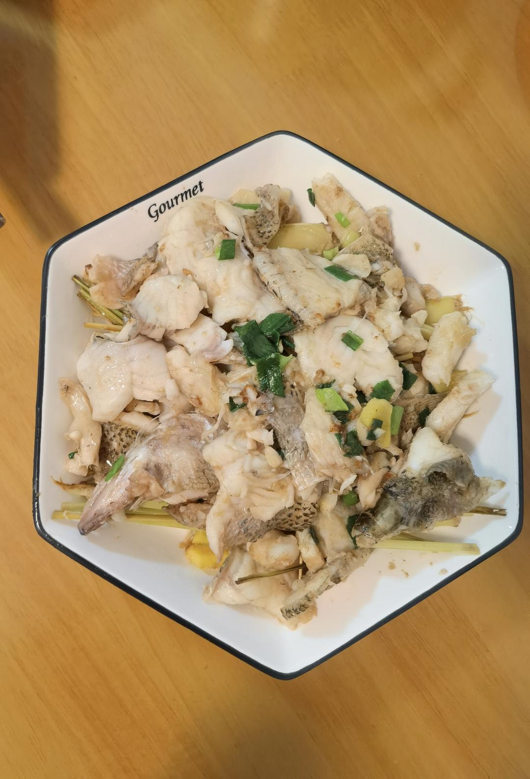 创新菜谱—香茅焗鲈鱼