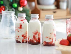 冬日限定甜品🍰草莓盒子蛋糕&草莓鲜牛乳的做法 步骤22