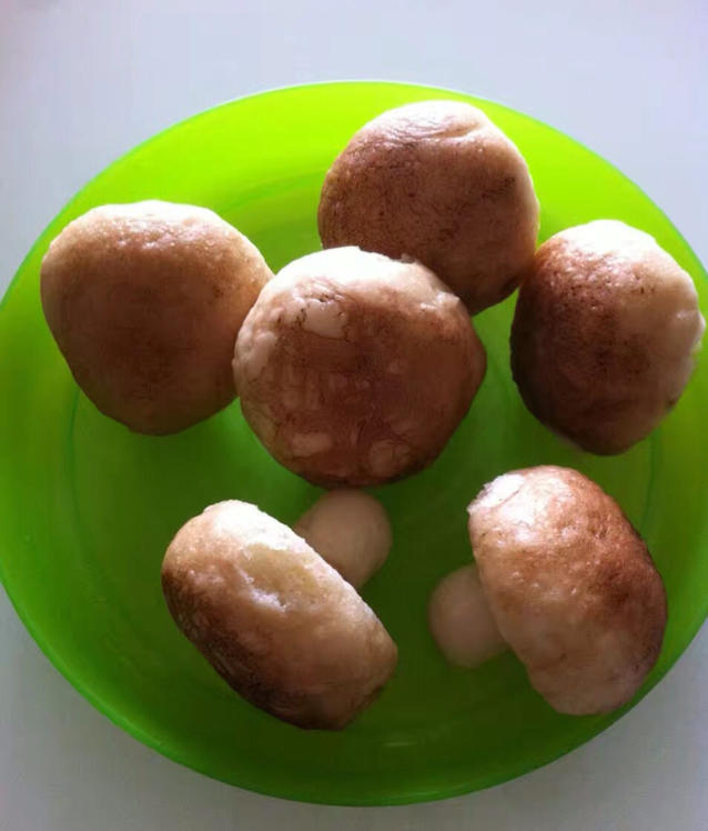 蘑菇包（奶黄馅）