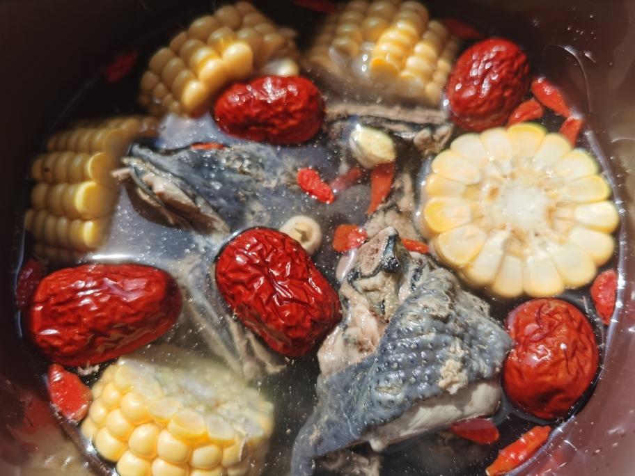 补血养颜乌鸡汤