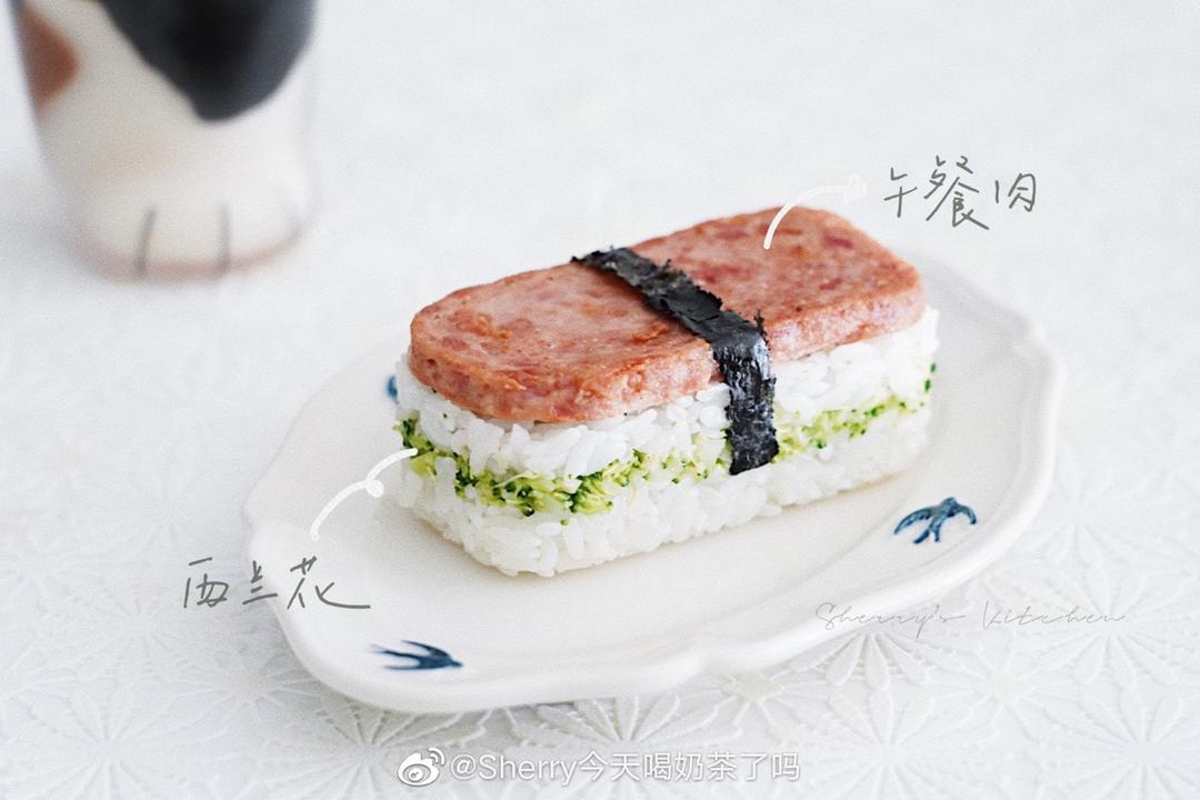 三明治饭团
