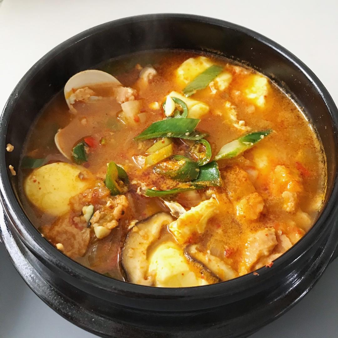 melody7171做的韩式嫩豆腐汤soondubuchigae