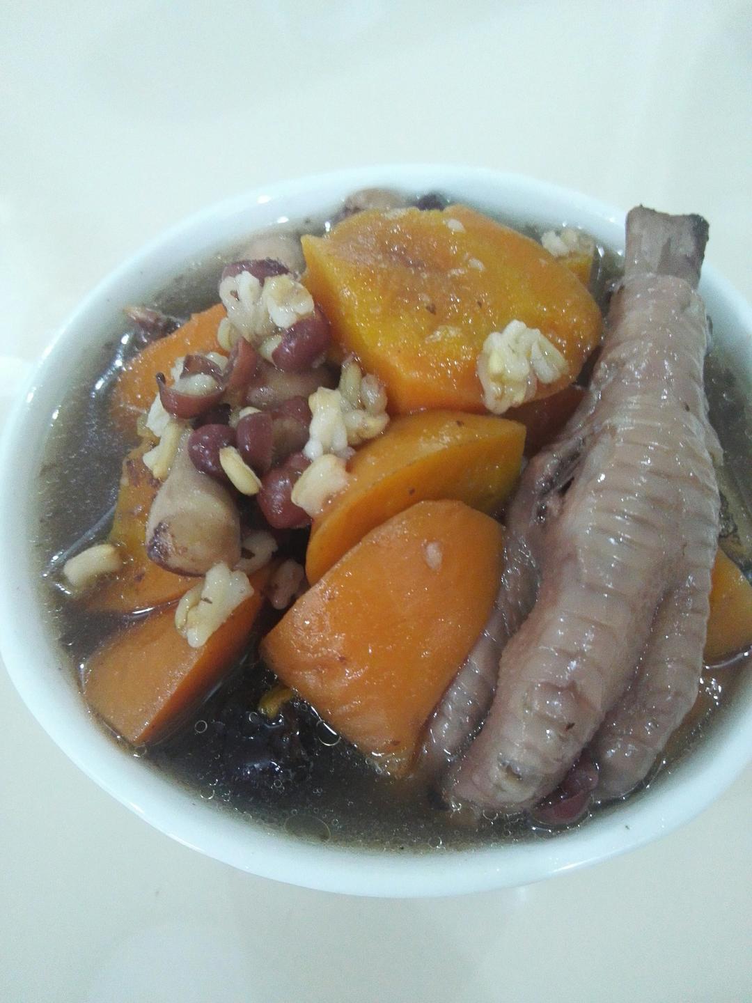红枣花生煲鸡爪