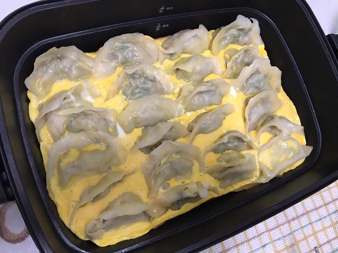 摩飞多功能锅菜谱系列之煎饺抱蛋