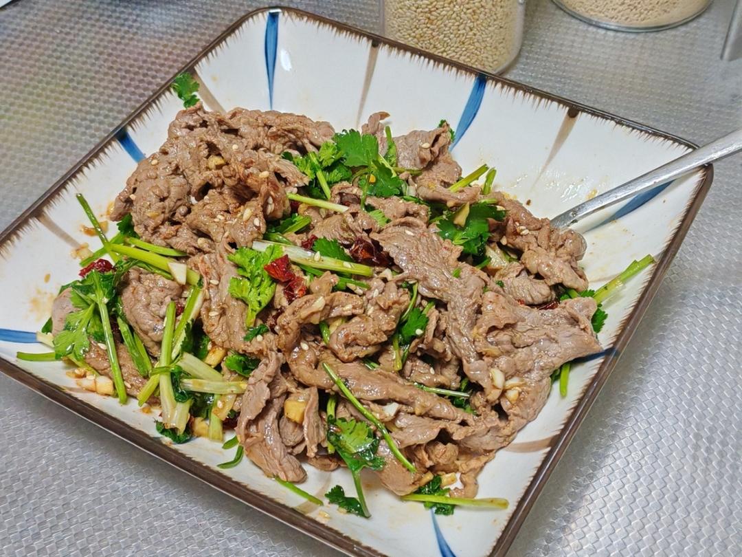 丈母娘吃了都夸的凉拌香菜牛肉