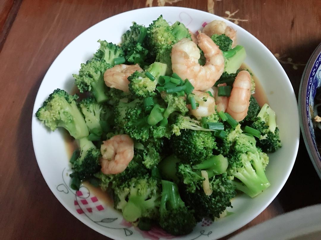 虾仁炒西兰花