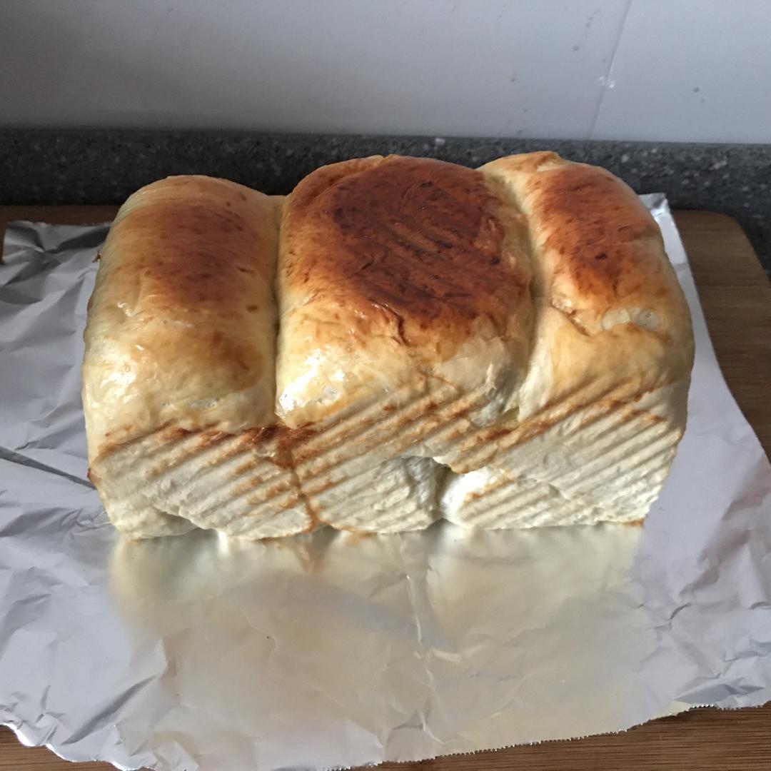 基础面包制作 Basic Bread (Loaf&Roll)