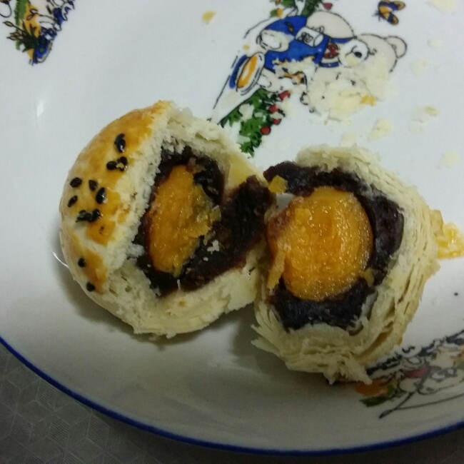 楷洋家甜点做的豆沙蛋黄酥
