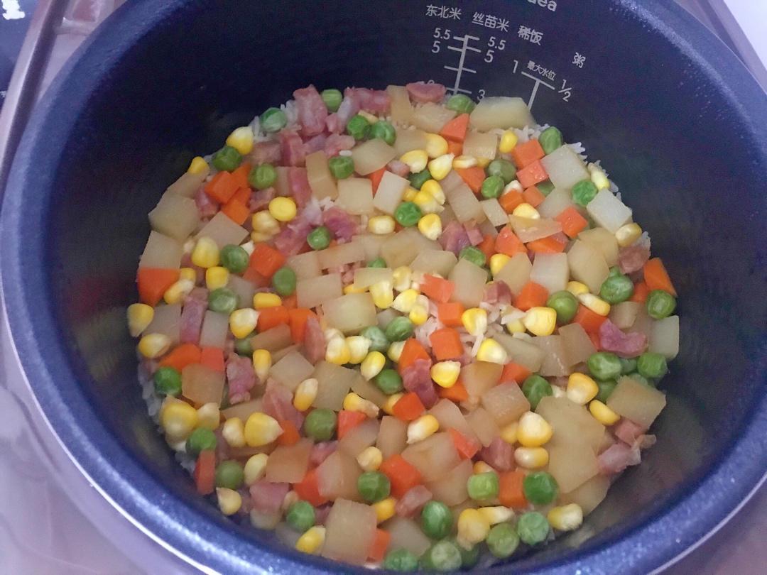 懒人电饭煲焖饭（腊肠饭）