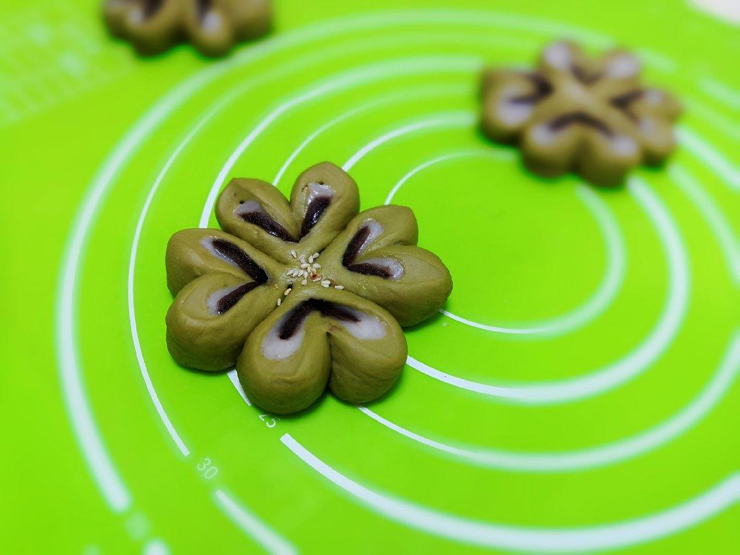 幸运四叶草面包