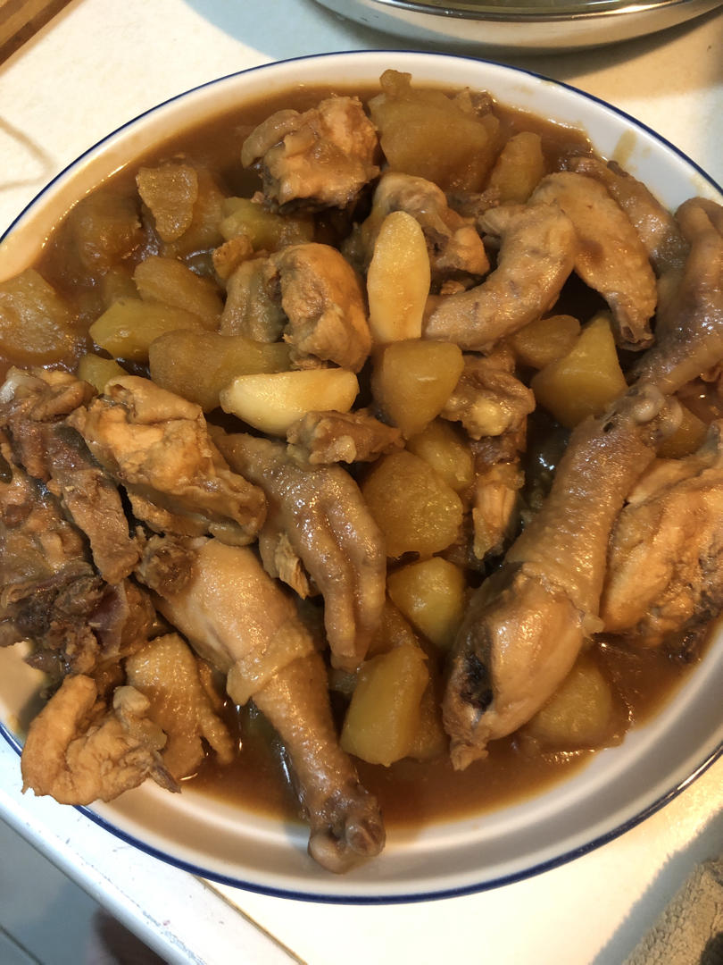 土豆炖鸡块