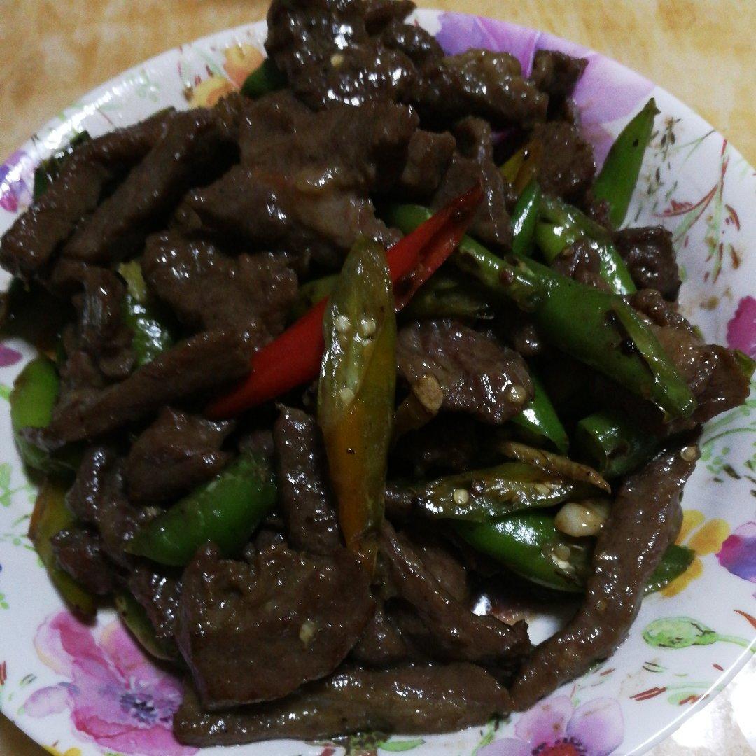 杭椒炒牛柳