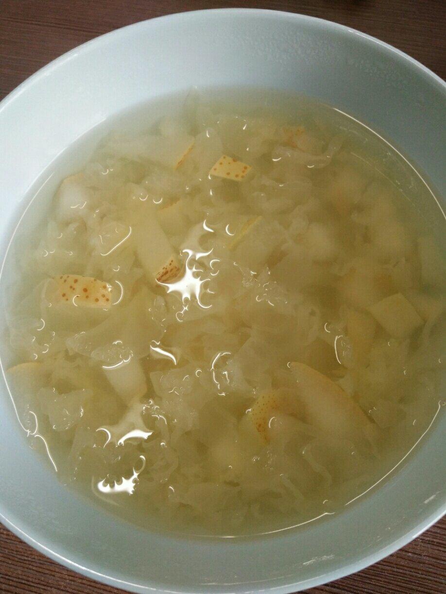 雪梨银耳汤
