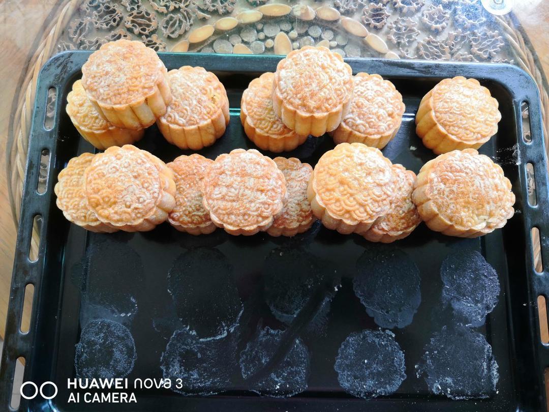 不用转化糖浆及枧水的月饼（烤箱版及蒸锅版均有）附黑芝麻馅、奶香椰蓉馅、绿豆馅炒制方法