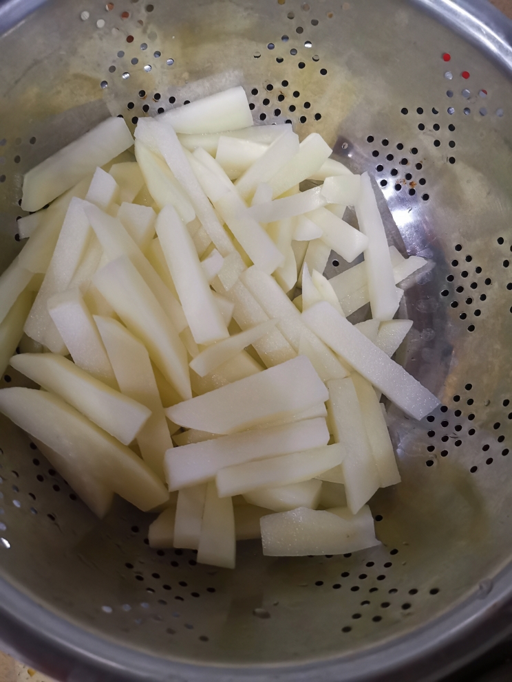 干煸芸豆土豆条的做法 步骤4
