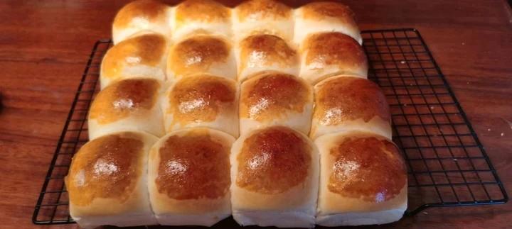 椰蓉奶香小餐包