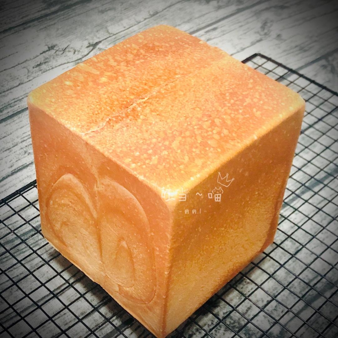 水立方🥛牛奶吐司🍞                       棉花般柔软拉丝                     好吃到停不下来