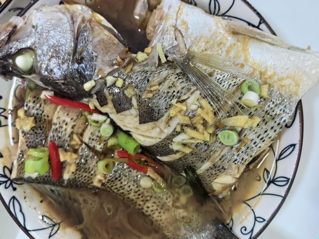 清蒸鲈鱼