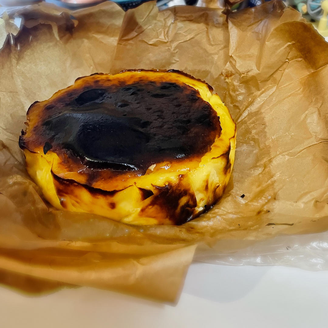巴斯克蛋糕（马壮实）