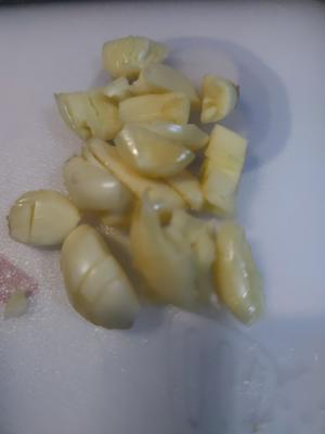 蒜蓉茼蒿菜的做法 步骤2