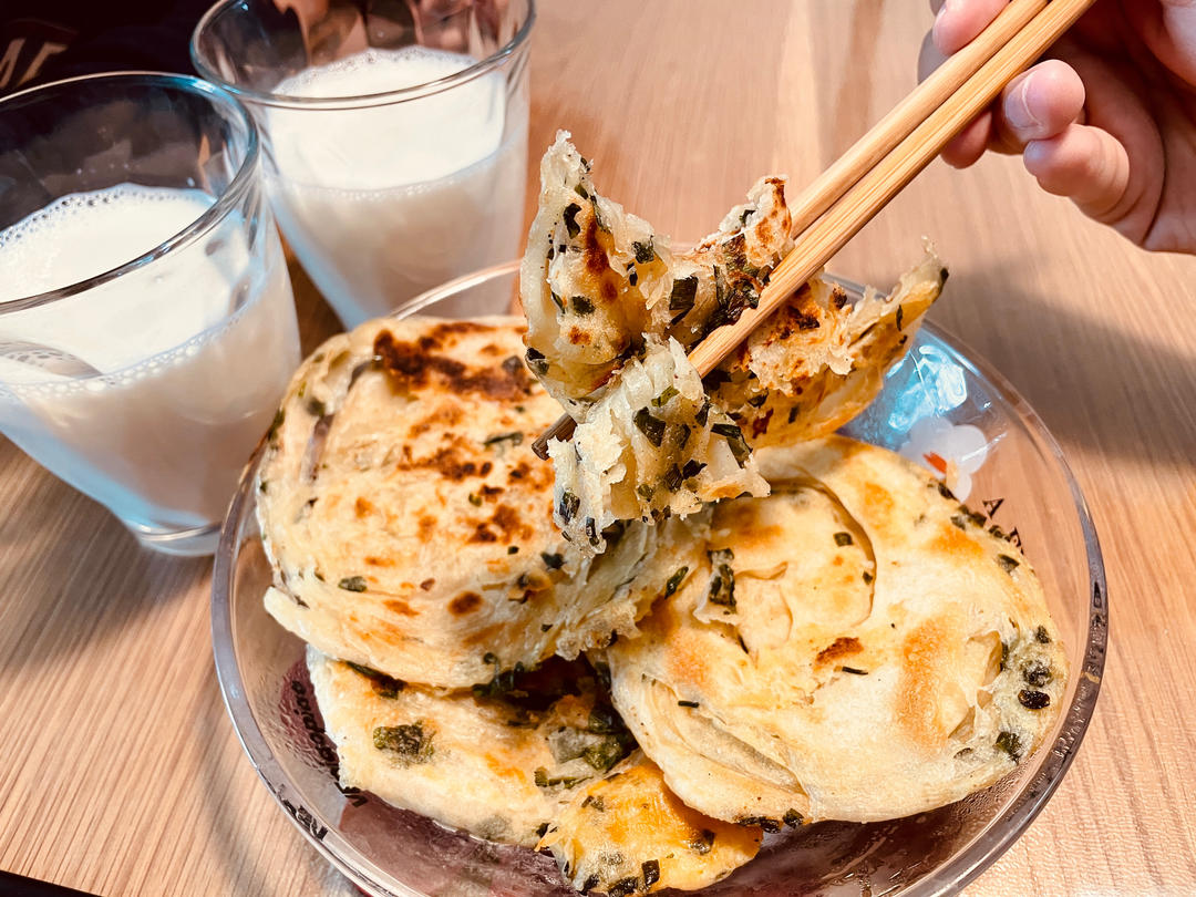 堂妈教你做飘香葱油饼