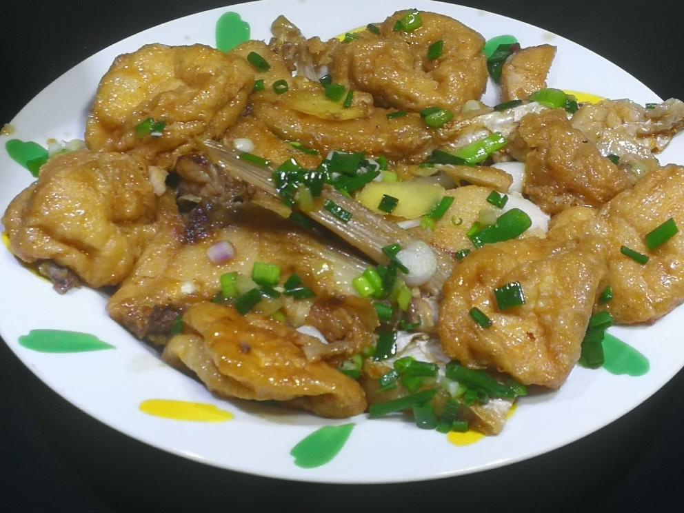 用料皖鱼腩500克豆卜250克豆卜焖皖鱼腩的做法参