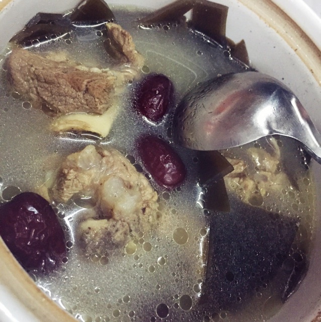 海带排骨汤