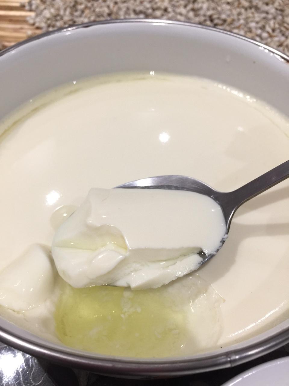 晴天明做的自制酸奶(烤箱版)烤箱发酵档8小时,为什么析出那么多乳清呢