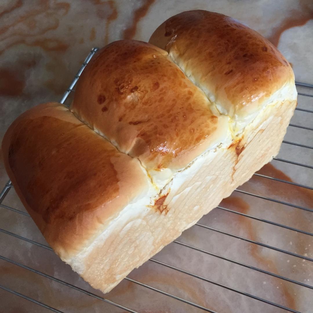 基础面包制作 Basic Bread (Loaf&Roll)