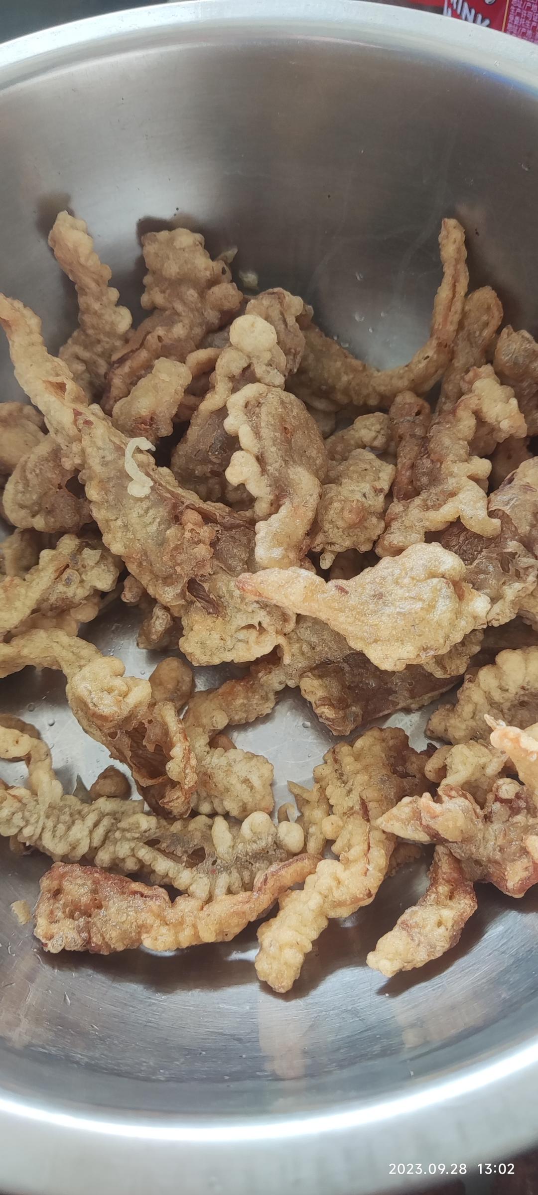 干炸蘑菇的做法，大人小孩都喜欢