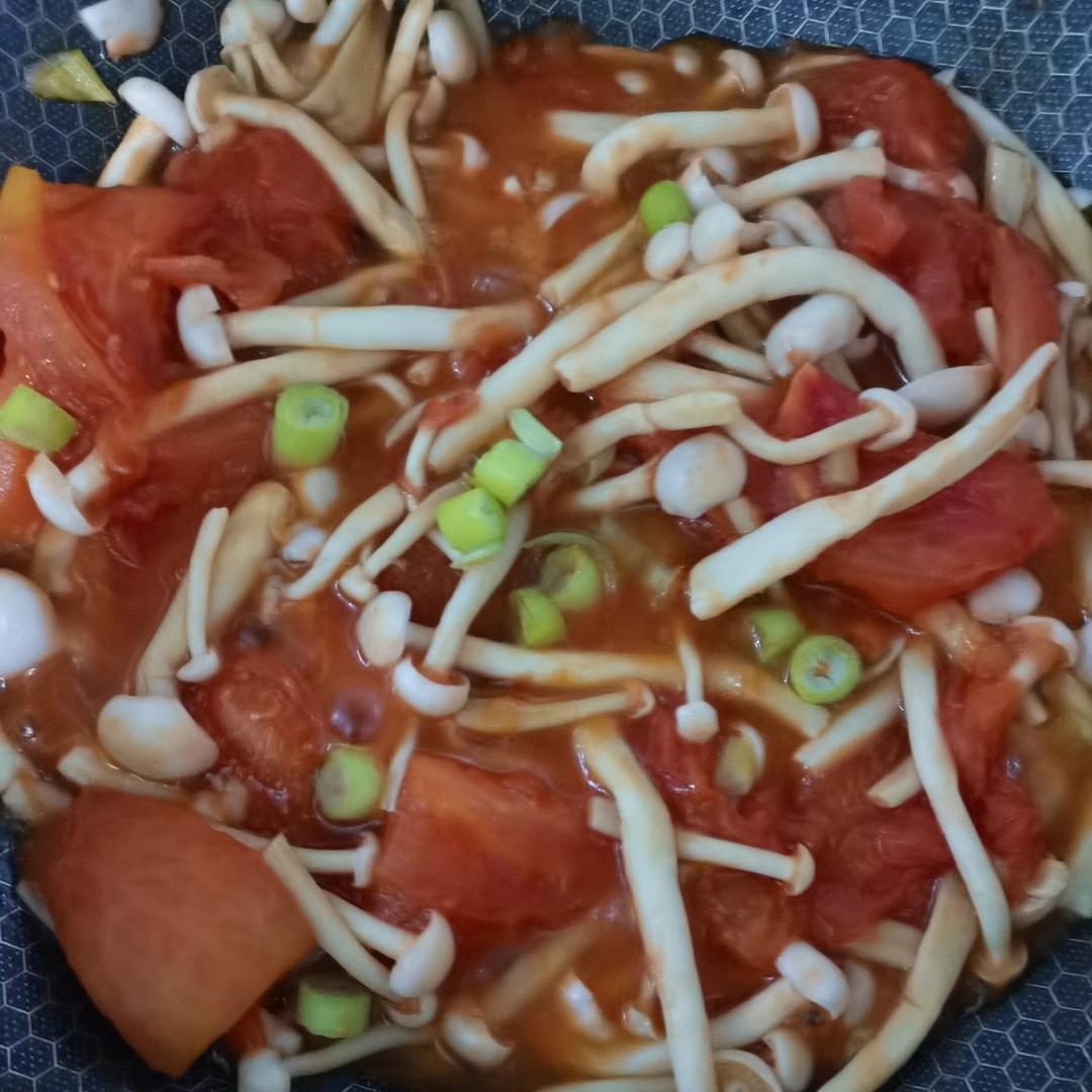 超好吃，连汤汁都不放过的西红柿海鲜菇！