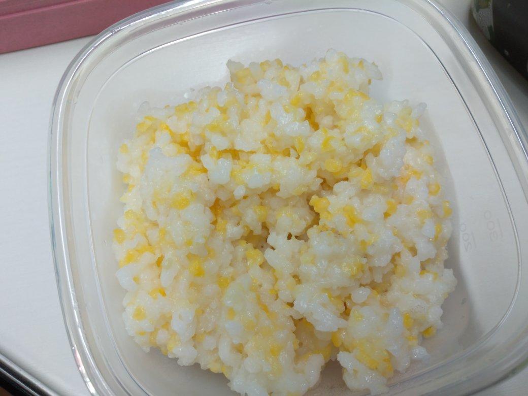 好看好吃的玉米碴米饭