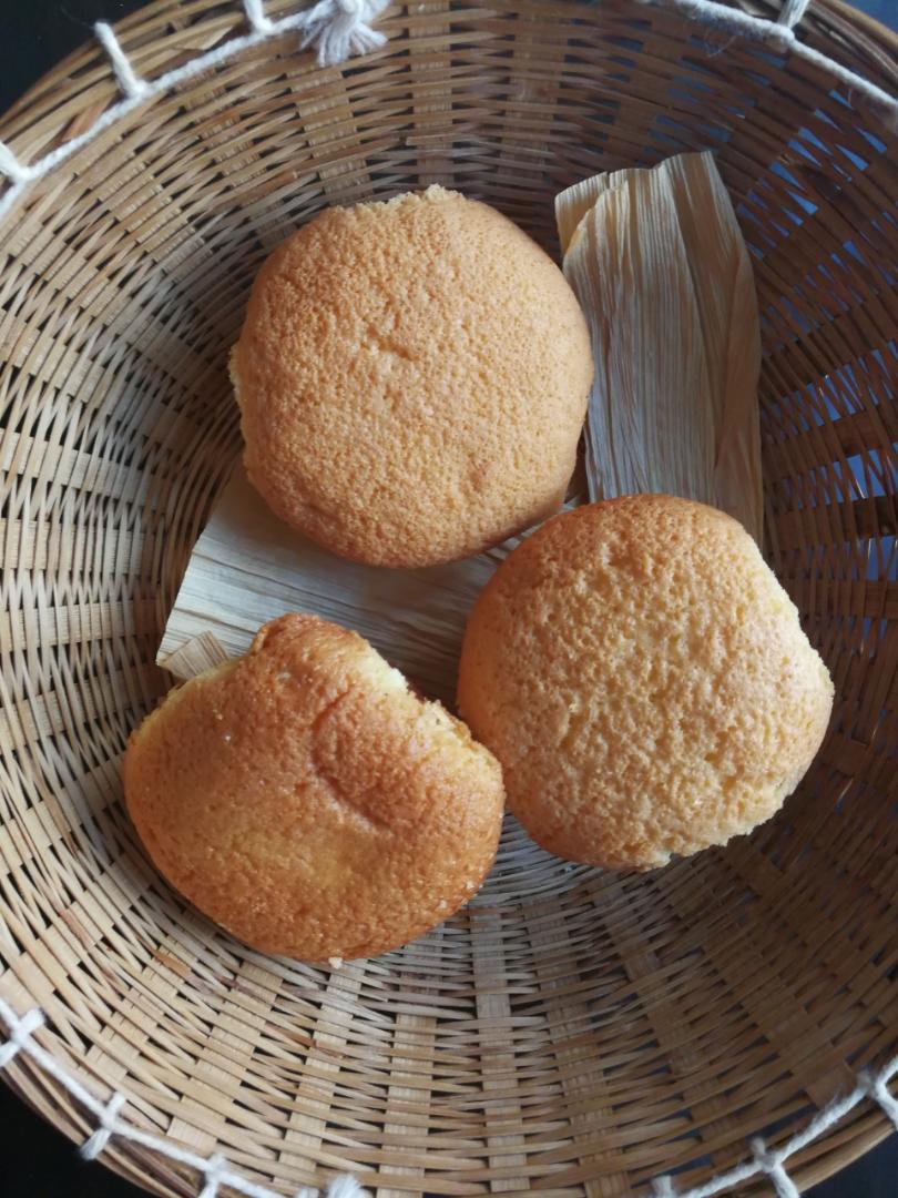 蜂蜜四叶草做的老式蛋糕