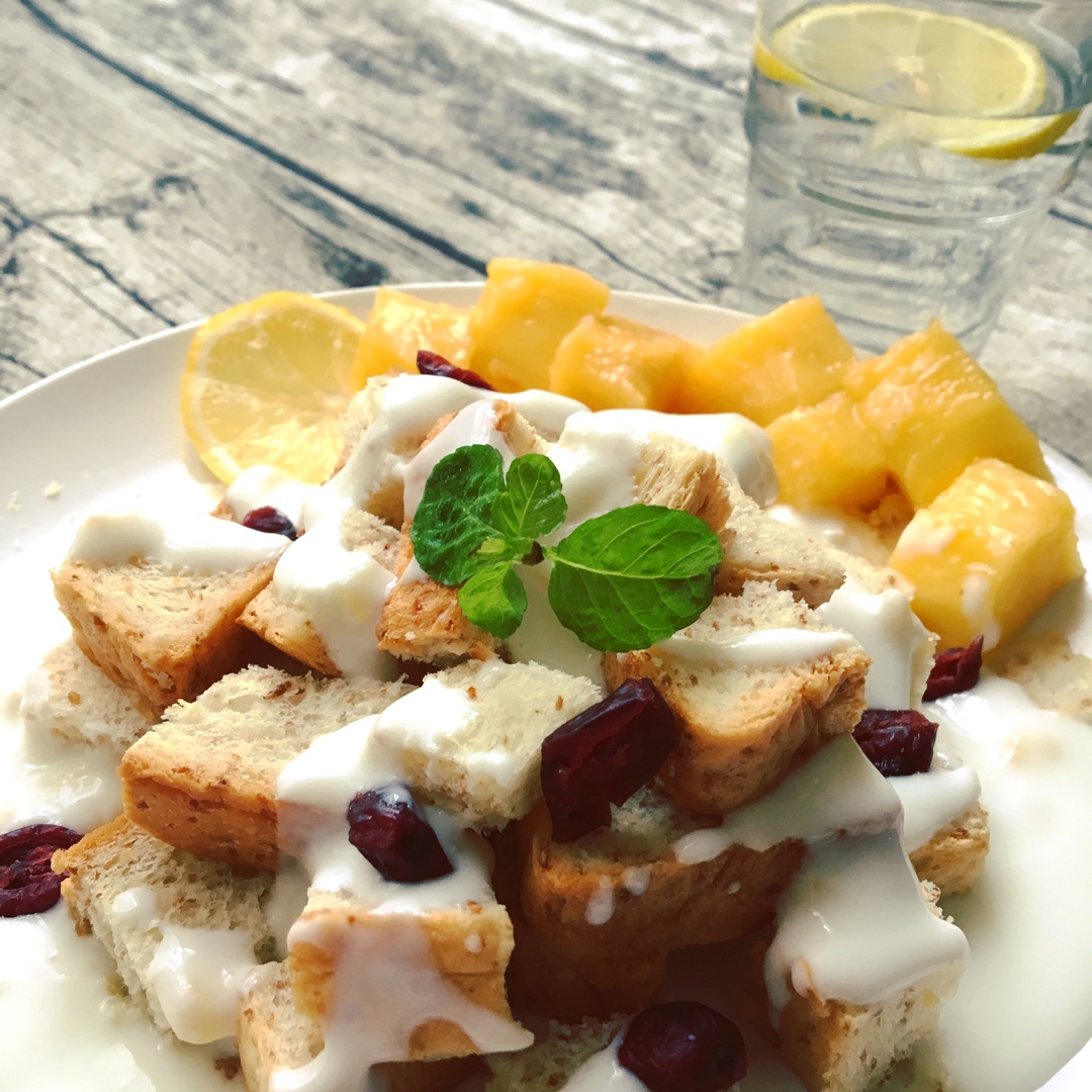 高颜值雪山面包粒