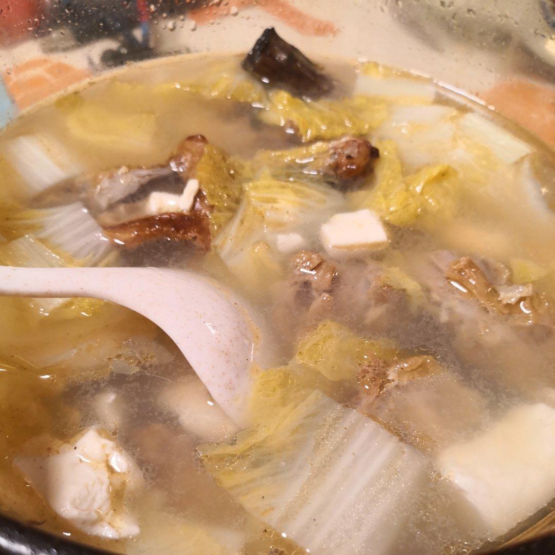 鸭架子白菜豆腐汤