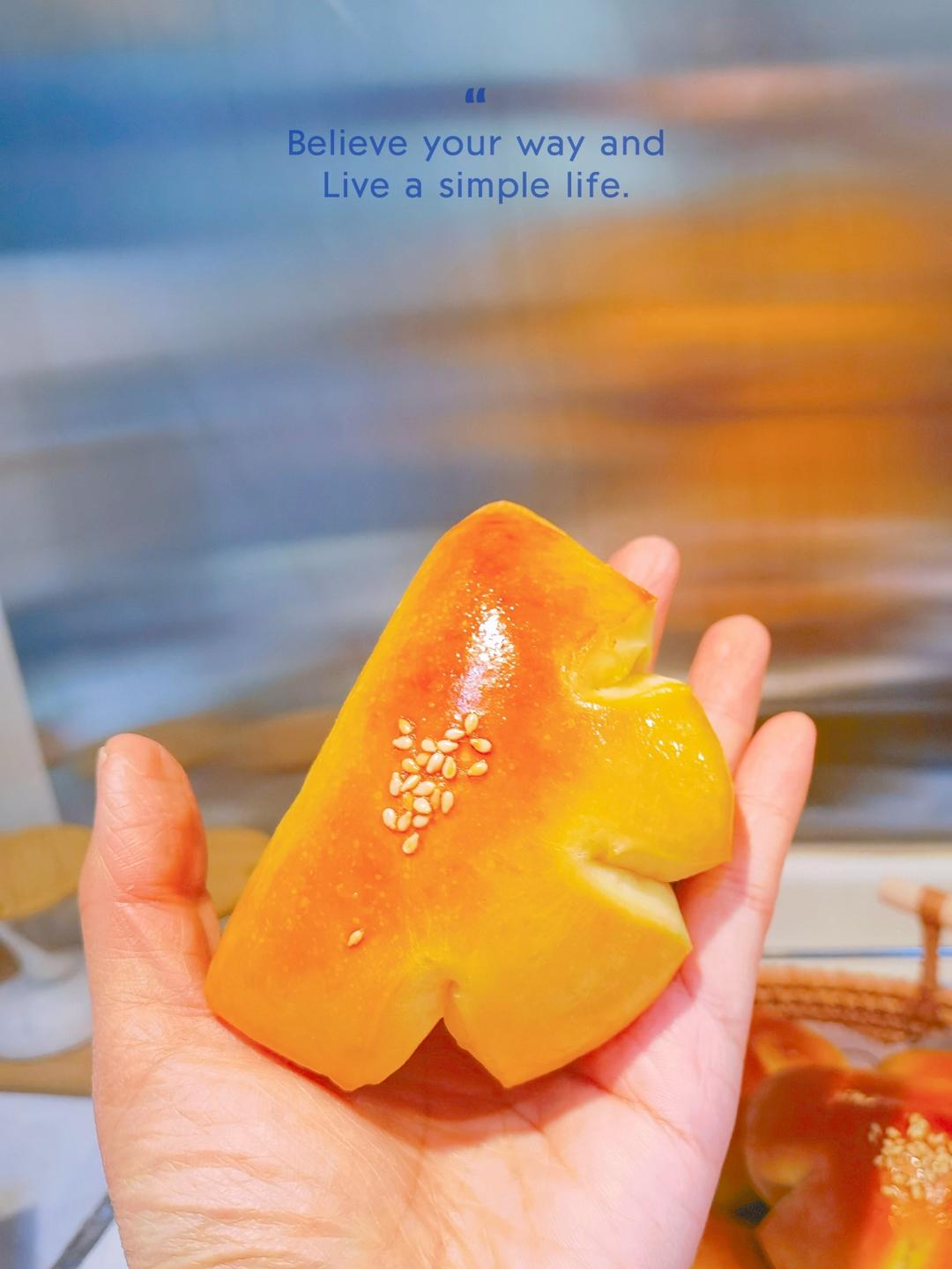 复古卡仕达夹馅面包