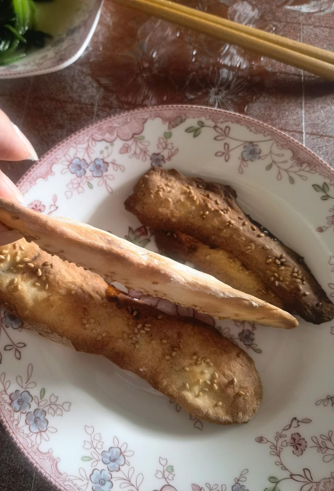 不用发面，简单易做，酥脆可口的空心糖烧饼