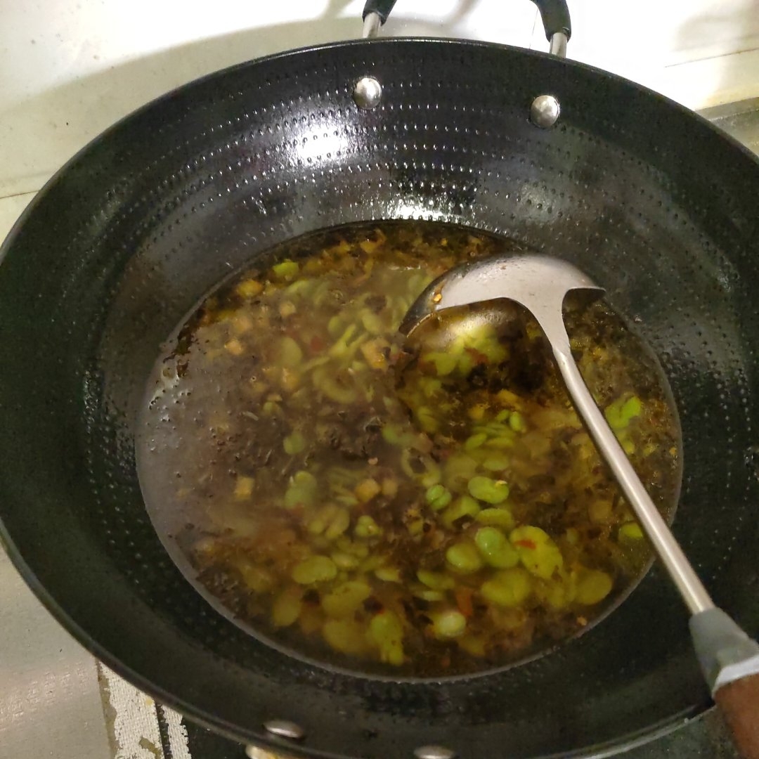 蚕豆酸菜汤