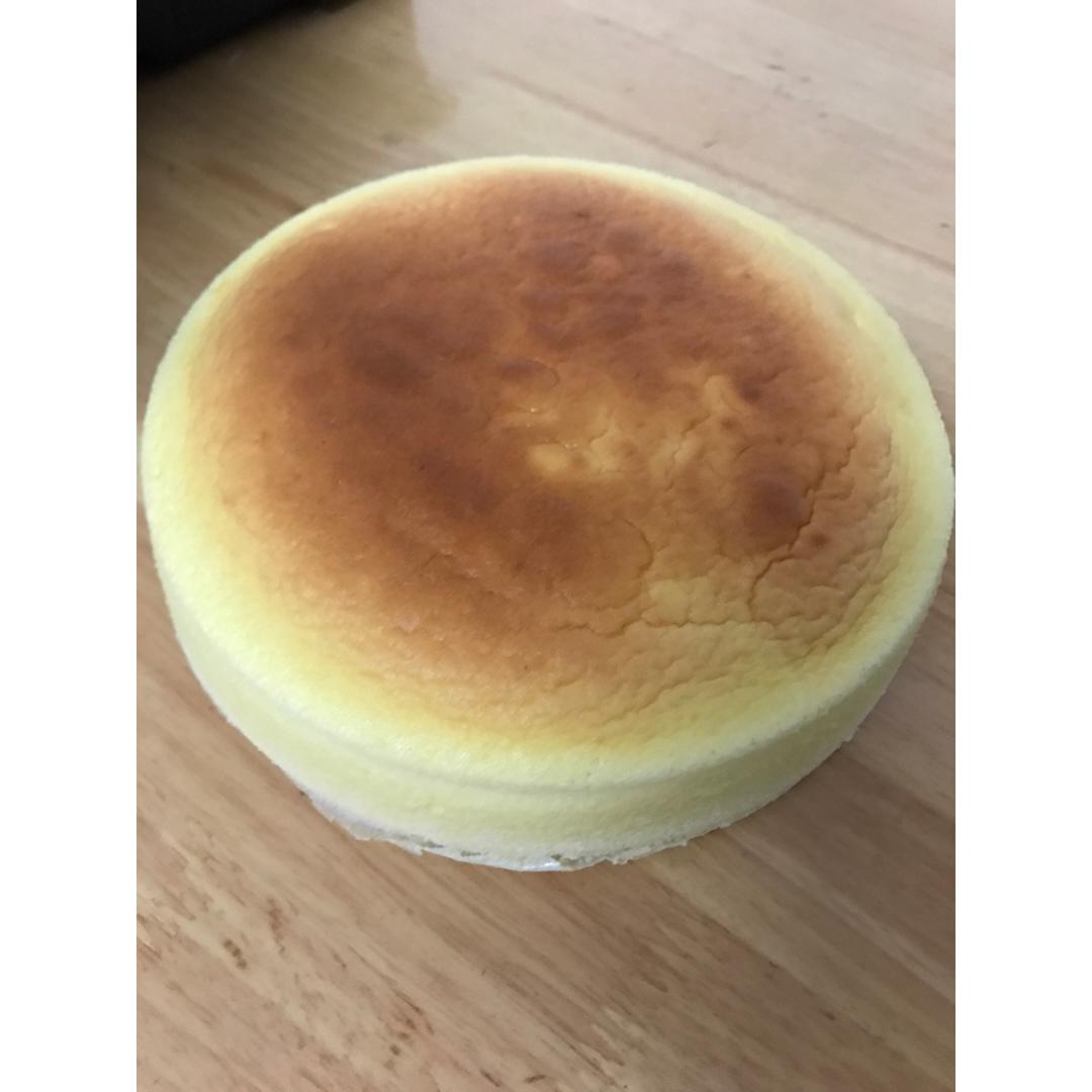 8寸轻乳酪蛋糕