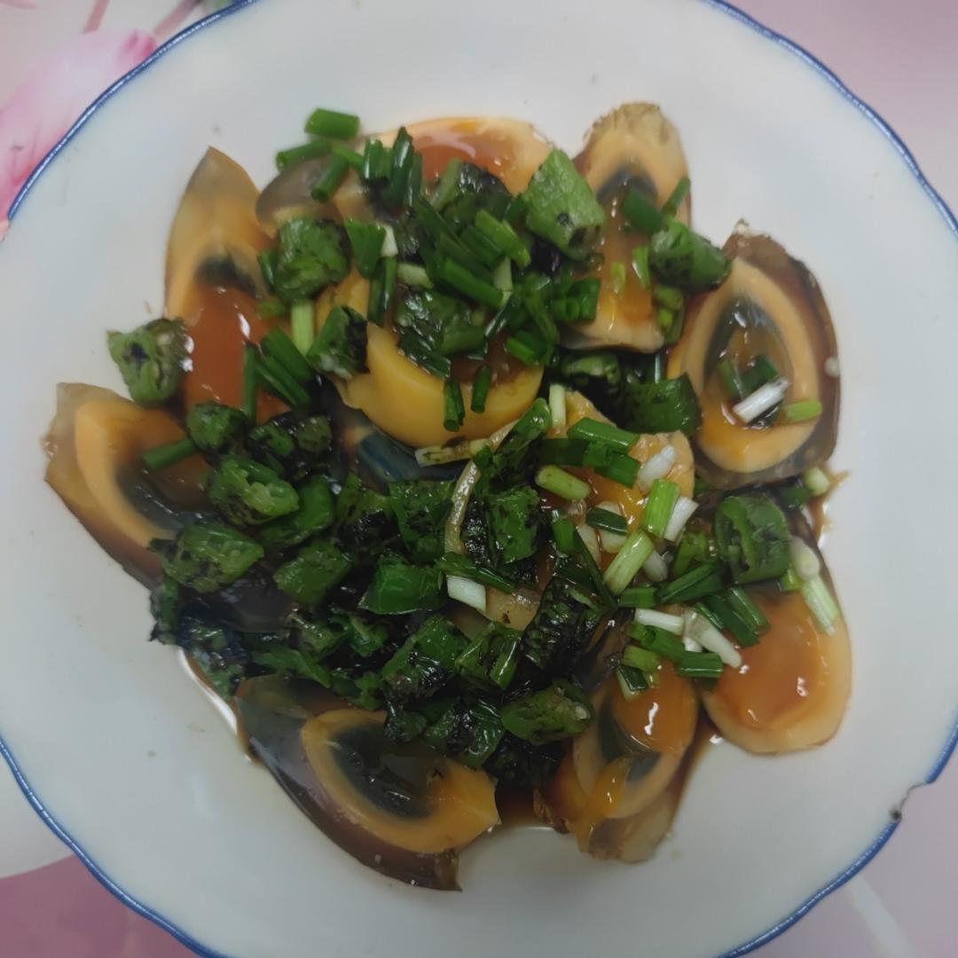 青椒皮蛋-小时候的味道