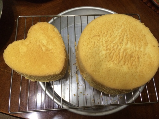 简单好做的8寸戚风蛋糕