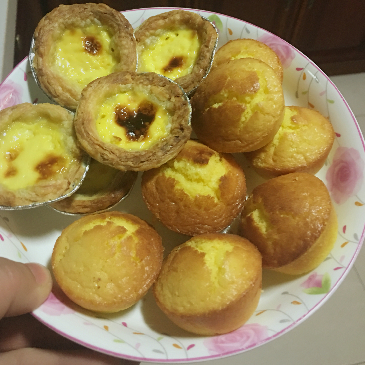 奶香迷你蛋糕仔