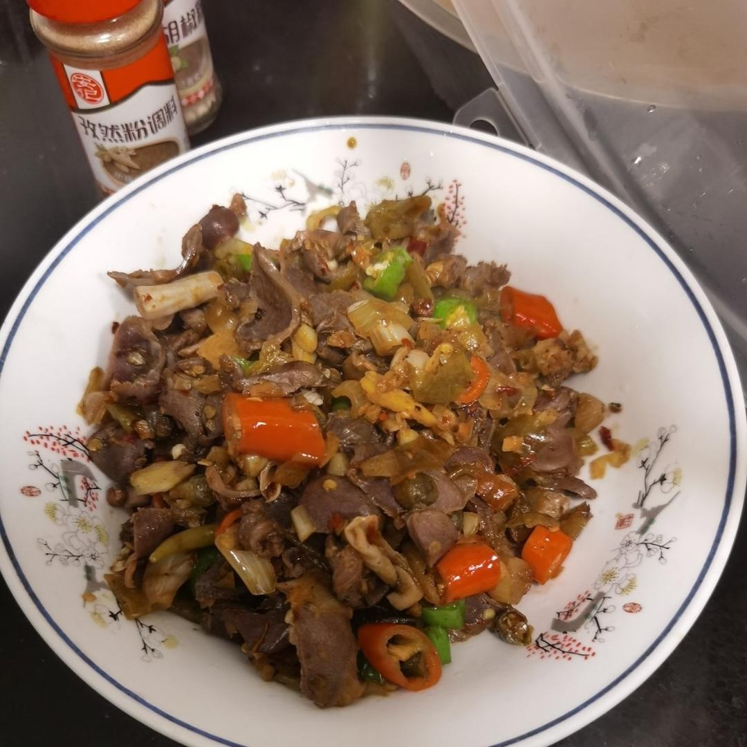下饭神器泡椒鸡胗