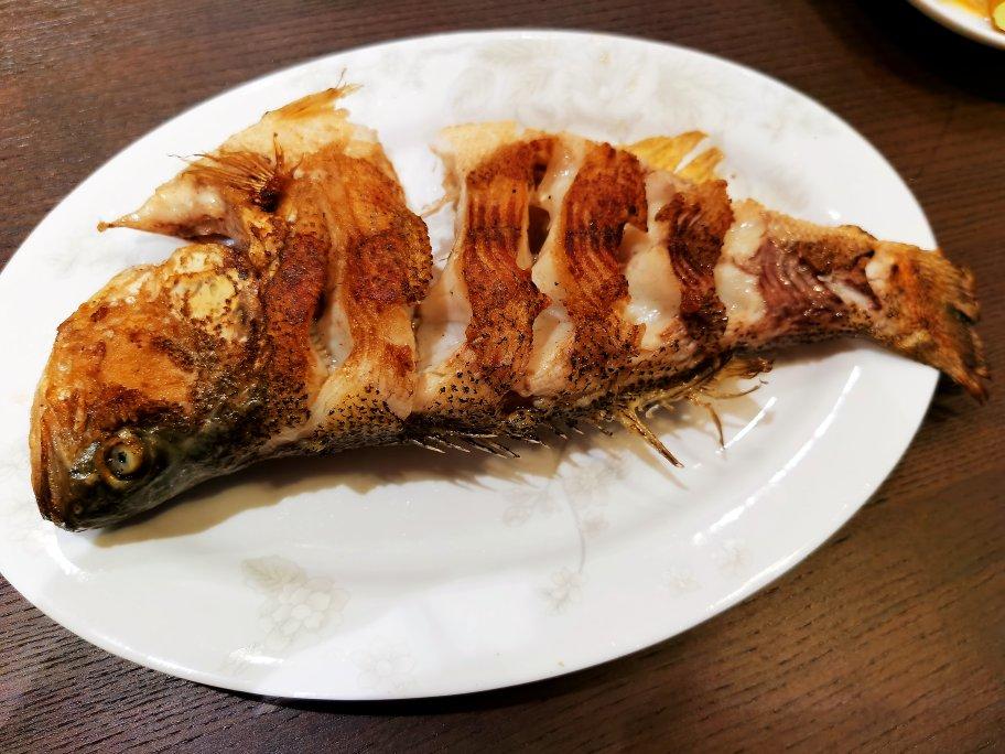 香煎鲈鱼，皮不烂还脆脆滴