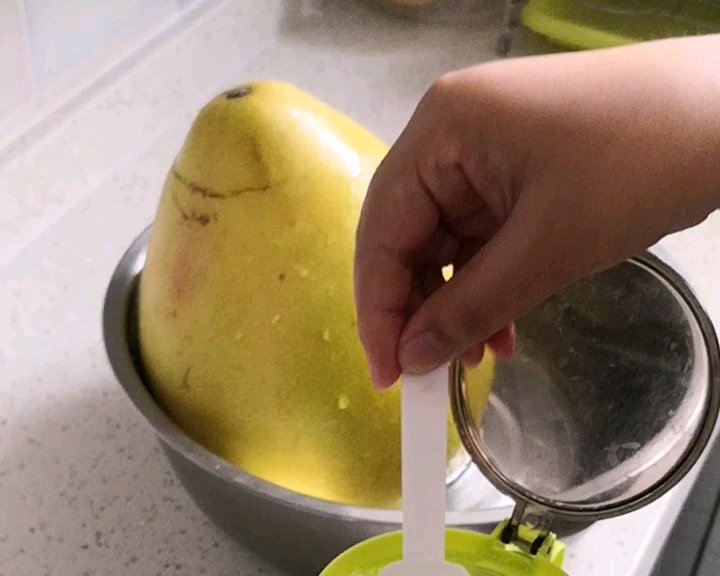 自酿蜂蜜柚子茶的做法 步骤1